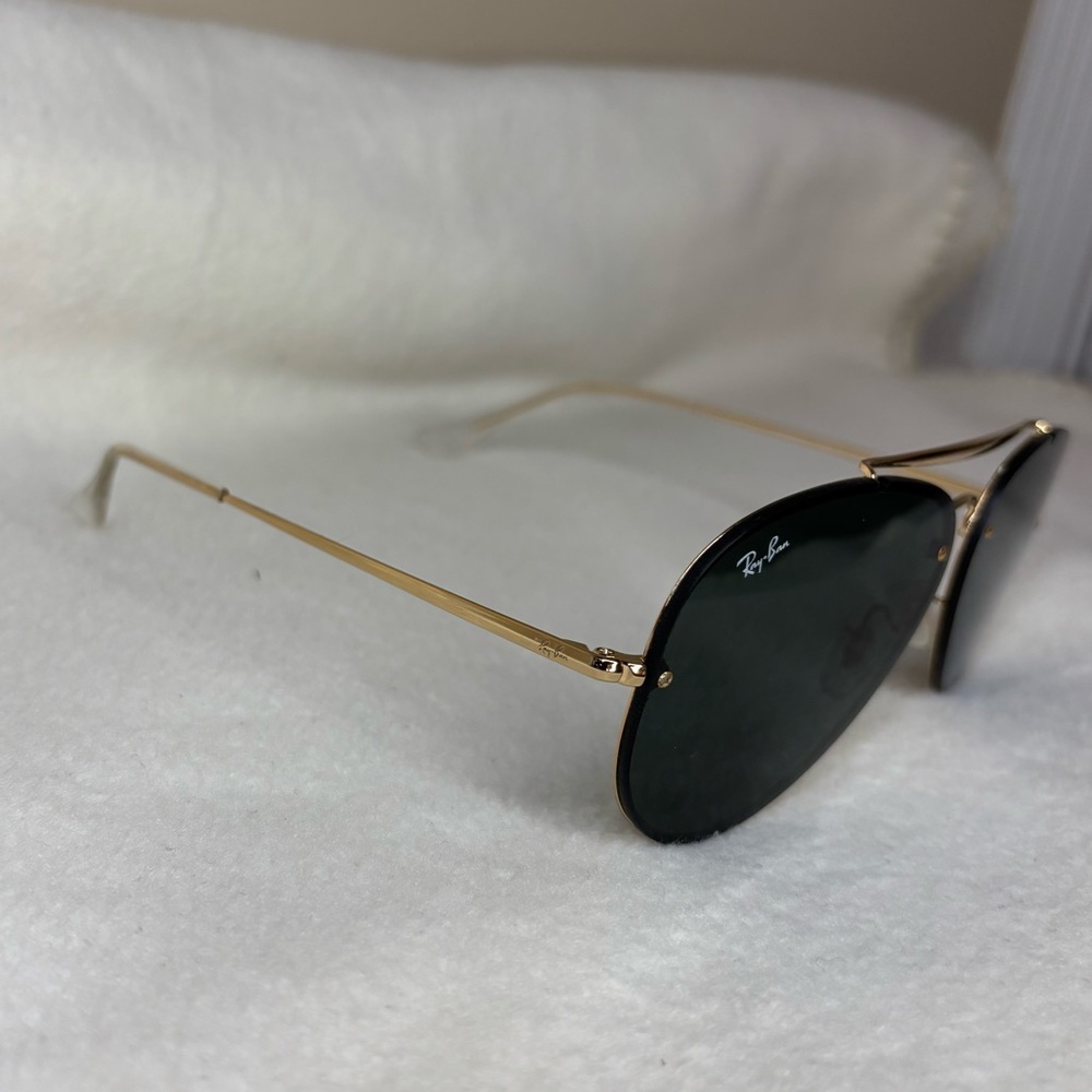 Ray-Ban Gold Frame Aviator Sunglasses - Picture 3 of 6